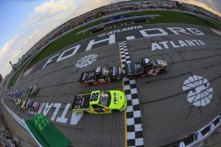 green flag trucks