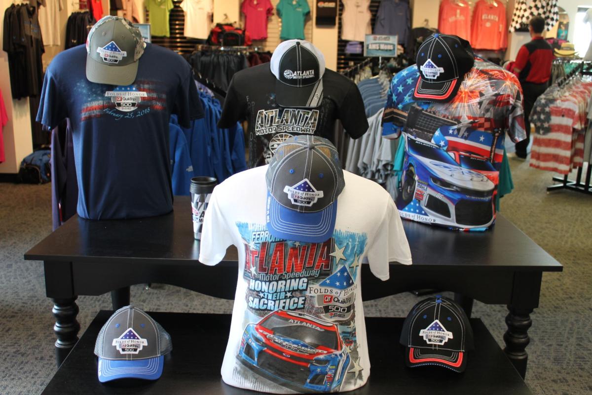 Gift Shop Fans Atlanta Motor Speedway