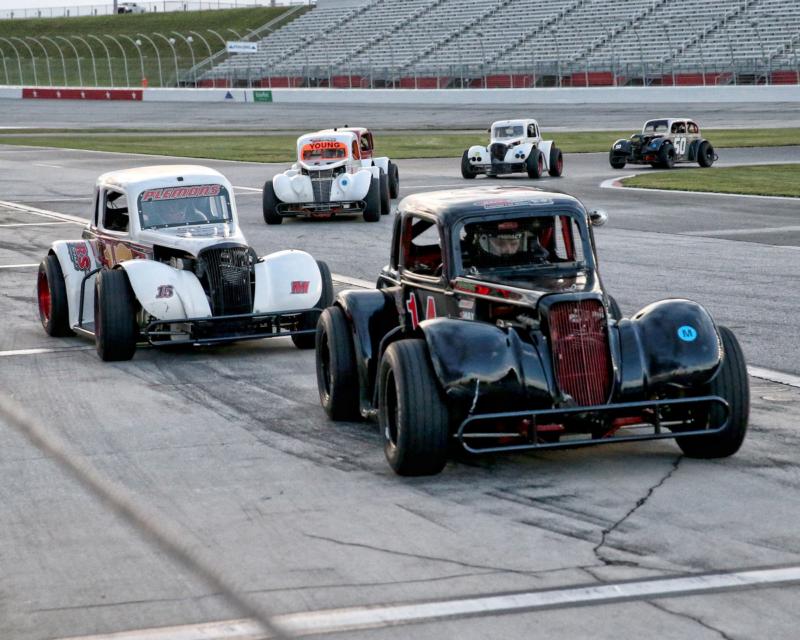 Masters compete on the Thunder Ring at Atlanta Motor Speedway.