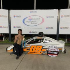 Outlaws feature winner - Clay Hocutt 